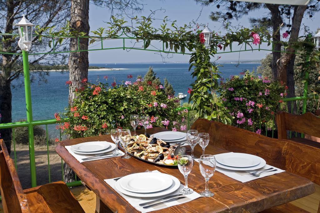 Camping Brioni Pola Esterno foto